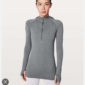 Lululemon swiftly tech long sleeves hoodie 1/2 zip nebula size 4